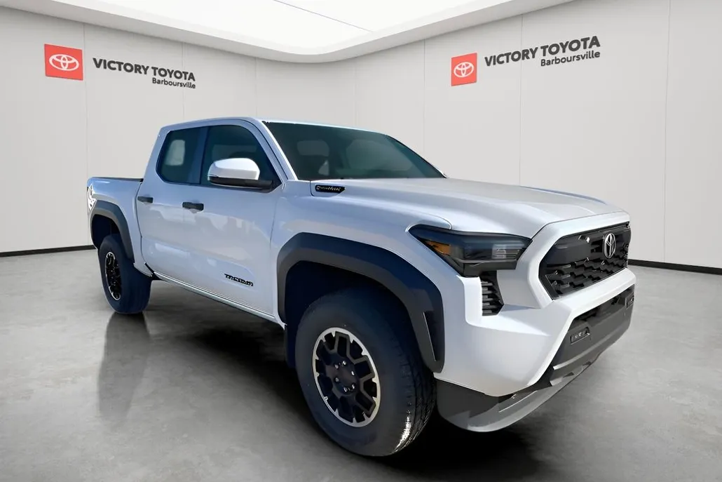 2024 Toyota Tacoma TRD Off-Road 4x4 Double Cab photo 1
