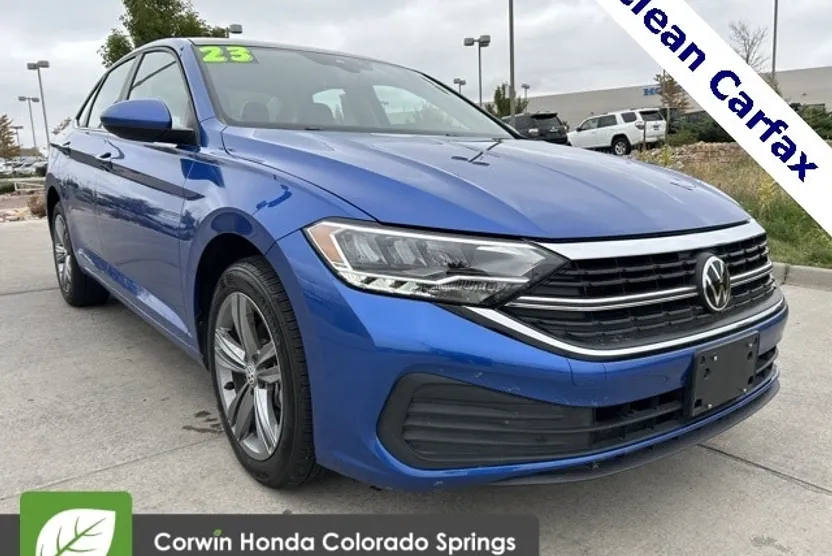 2023 Volkswagen Jetta 1.5T SE photo 1