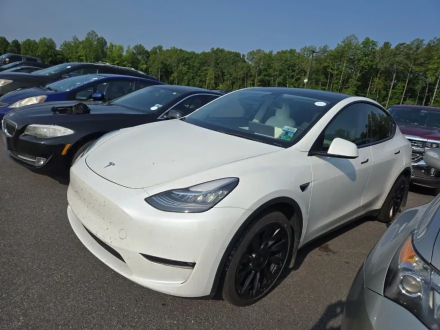 2021 Tesla Model Y Long Range photo 1