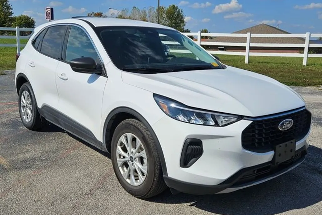 2023 Ford Escape Active photo 1