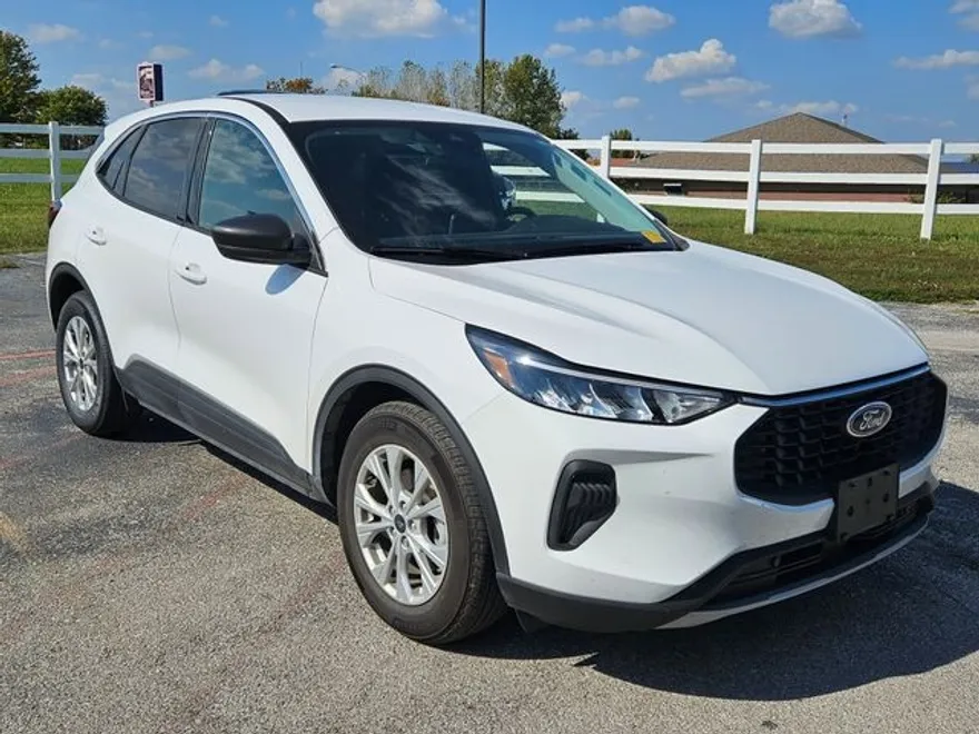 2023 Ford Escape Active photo 1