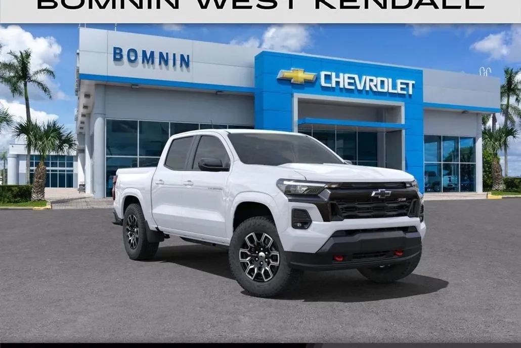 2025 Chevrolet Colorado Z71 photo 1