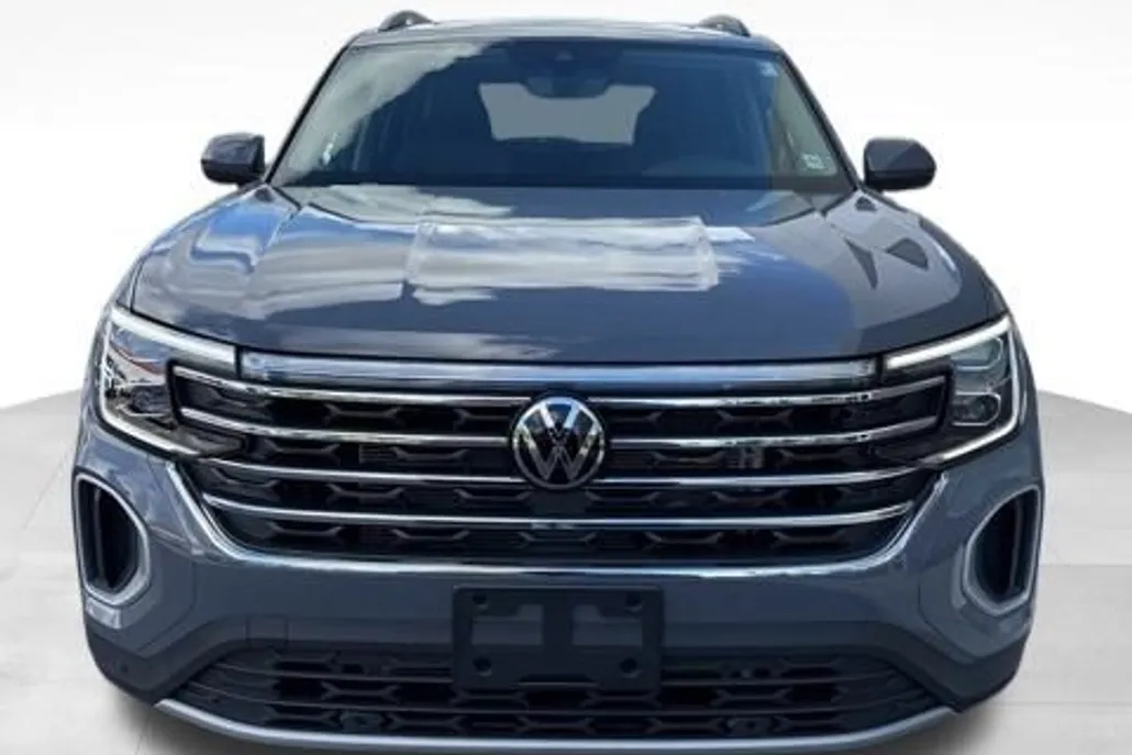 2026 Volkswagen Atlas SE Technology photo 1