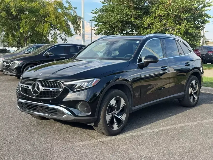 2023 Mercedes Benz GLC 300 4MATIC photo 1