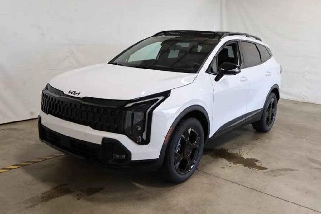 2026 Kia Sportage X-Line photo 1