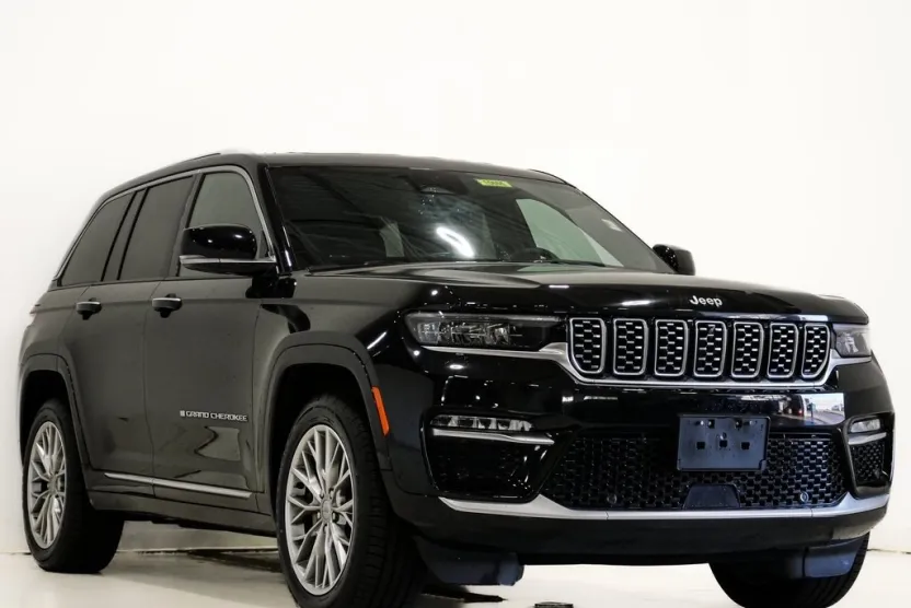 2022 Jeep Grand Cherokee Summit photo 1
