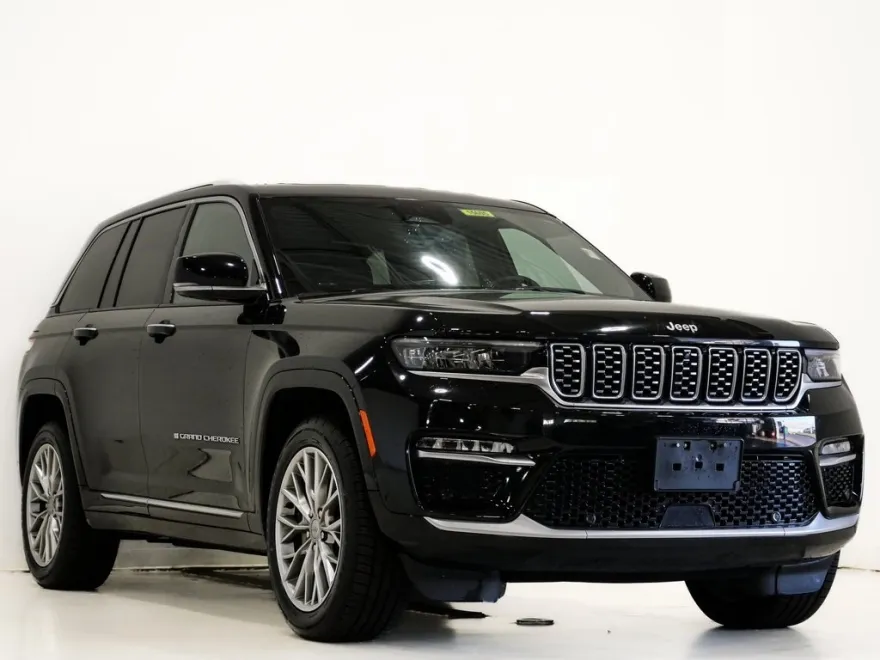 2022 Jeep Grand Cherokee Summit photo 1