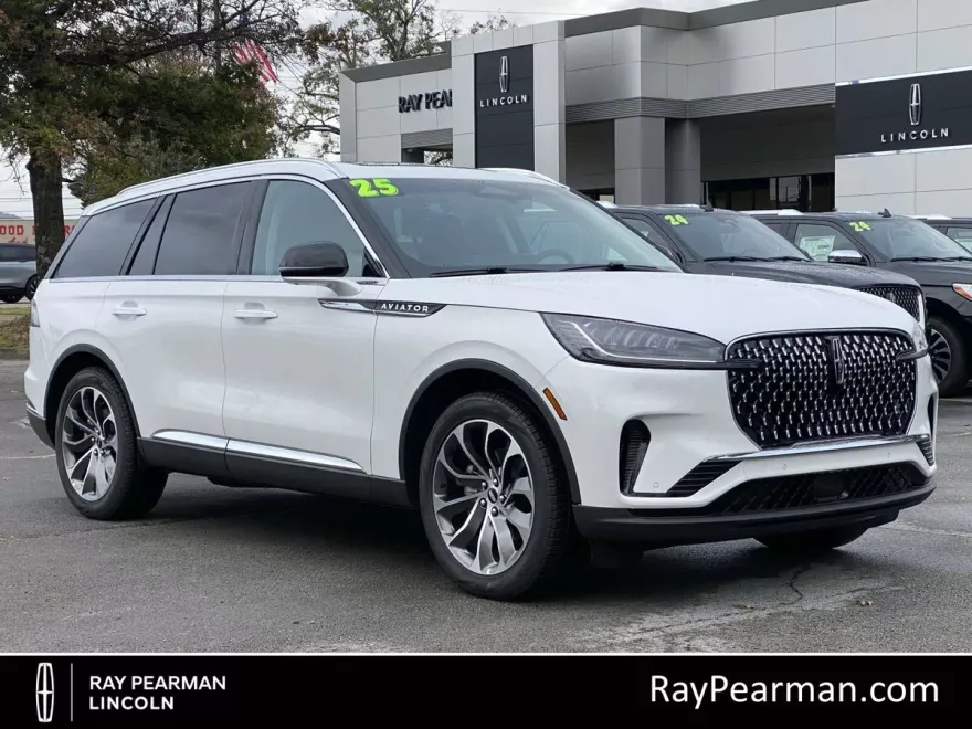 2025 Lincoln Aviator Premiere photo 1