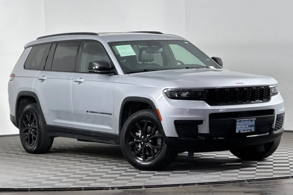 2024 Jeep Grand Cherokee Altitude photo 1
