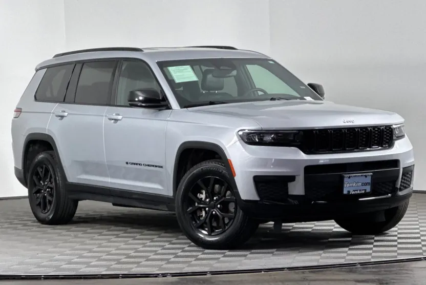 2024 Jeep Grand Cherokee Altitude photo 1