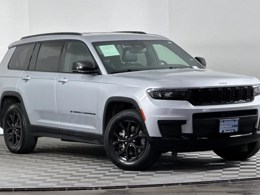 2024 Jeep Grand Cherokee Altitude photo 1