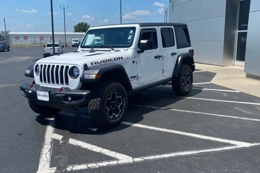 2023 Jeep Wrangler Rubicon photo 1