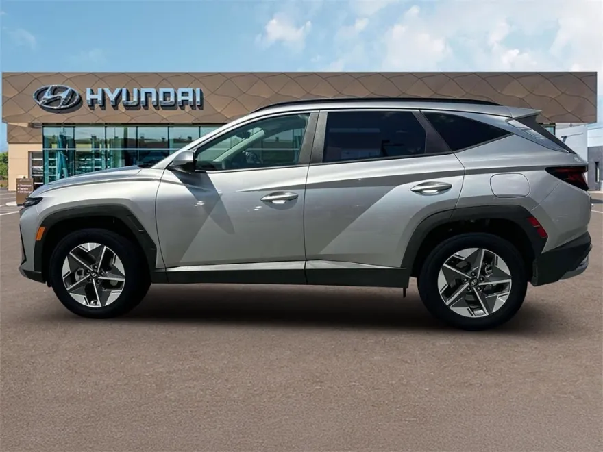 2025 Hyundai Tucson SEL photo 1