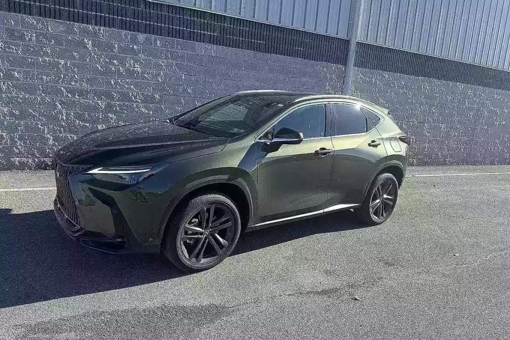 2023 Lexus NX Luxury AWD photo 1