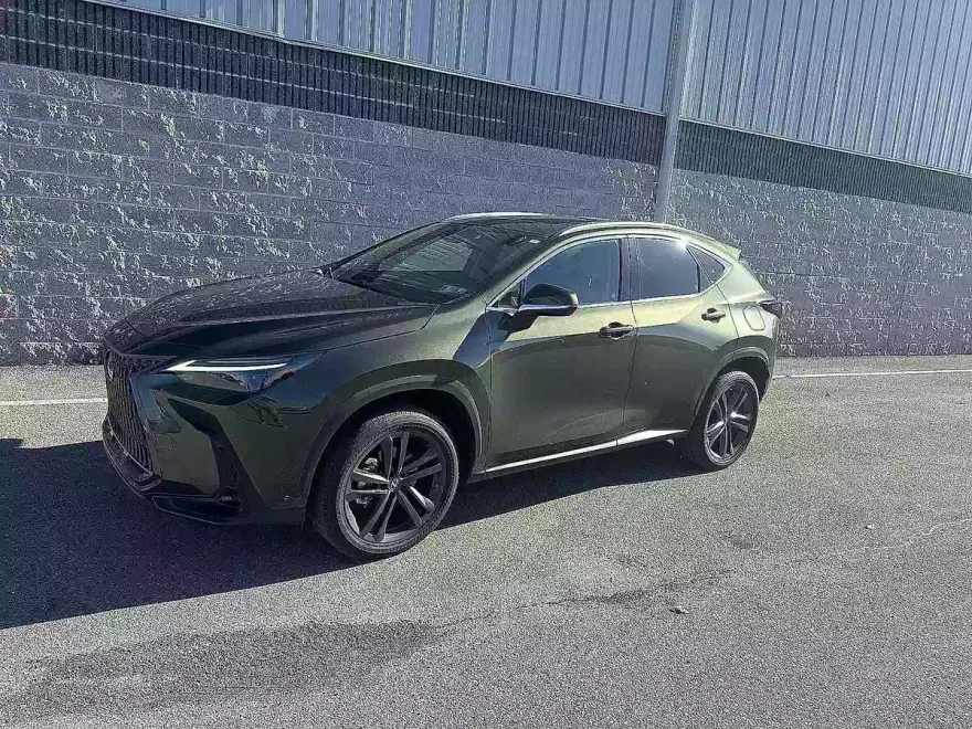 2023 Lexus NX Luxury AWD photo 1