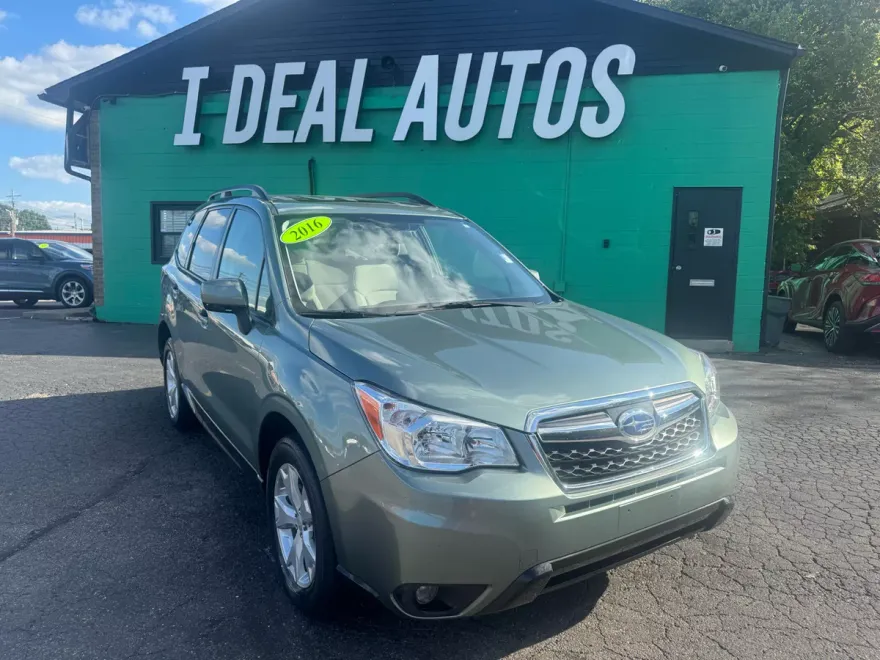 2016 Subaru Forester 2.5i Premium photo 1