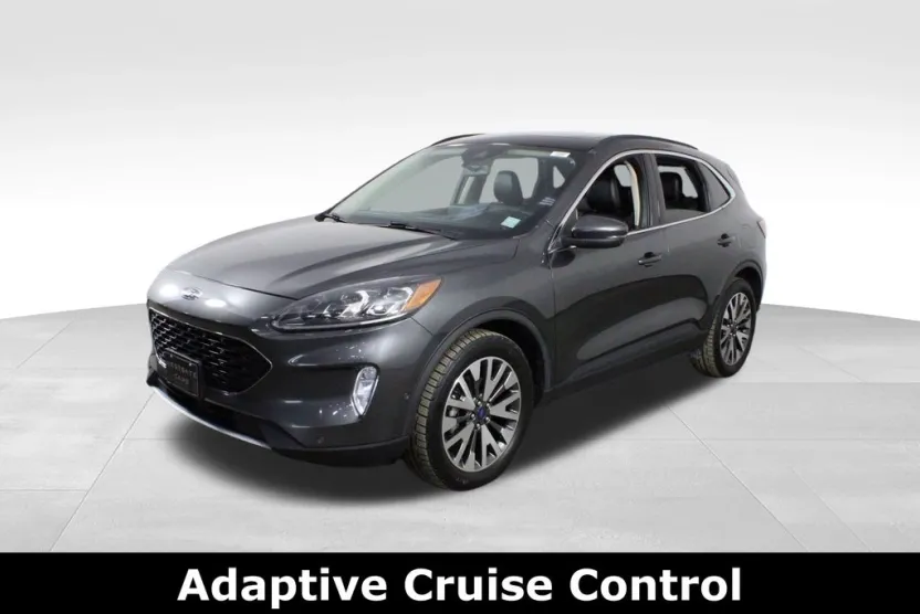 2020 Ford Escape Titanium photo 1