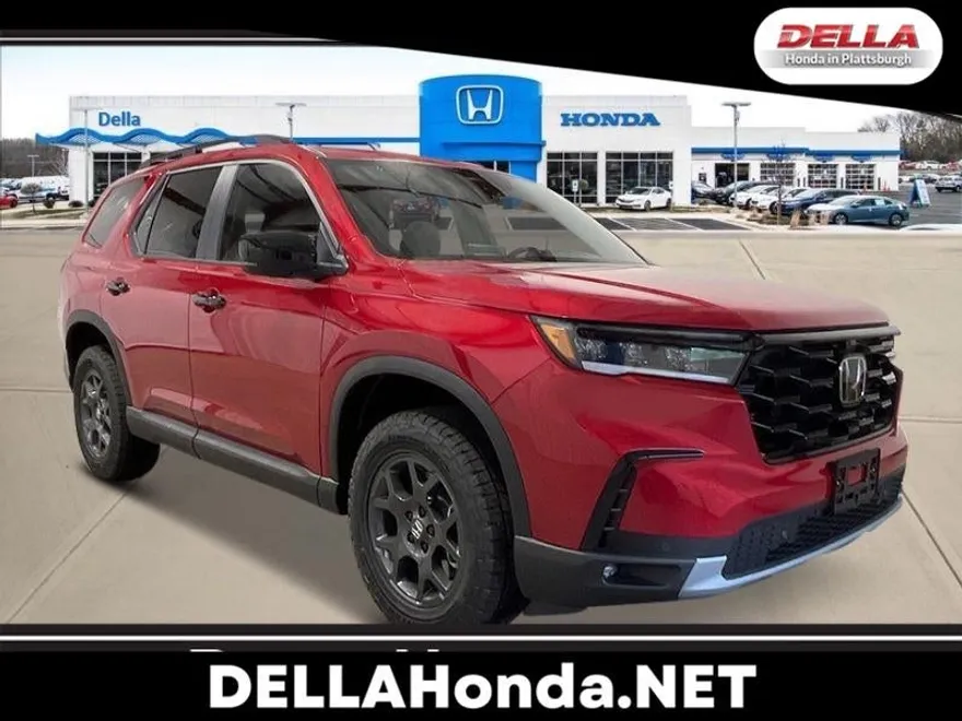 2025 Honda Pilot TrailSport photo 1