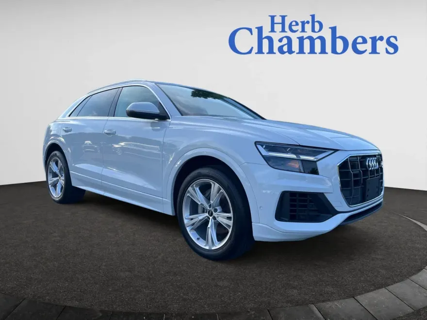 2022 Audi Q8 55 Premium Plus photo 1