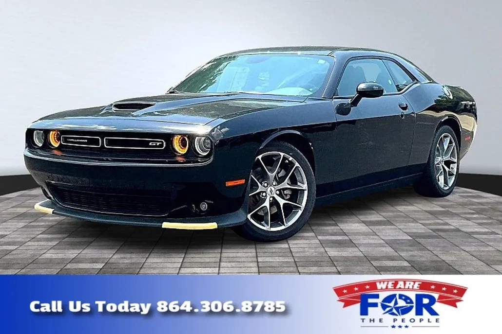 2022 Dodge Challenger GT photo 1