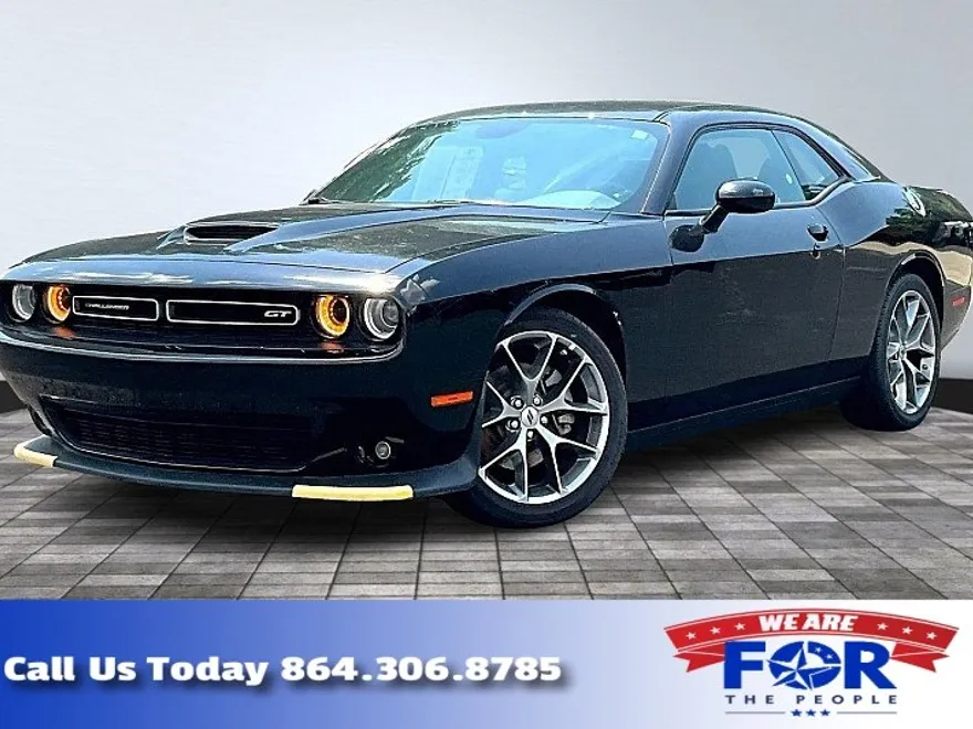 2022 Dodge Challenger GT photo 1