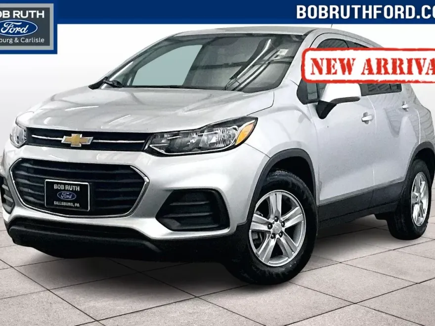 2020 Chevrolet Trax LS photo 1