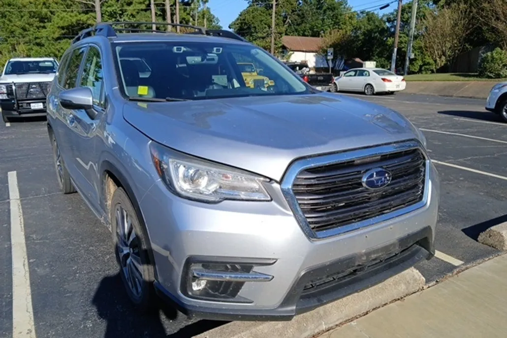 2019 Subaru Ascent Limited photo 1