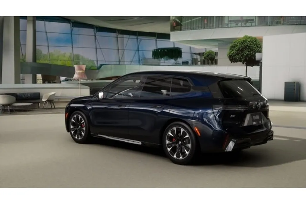 2026 Bmw iX photo 1