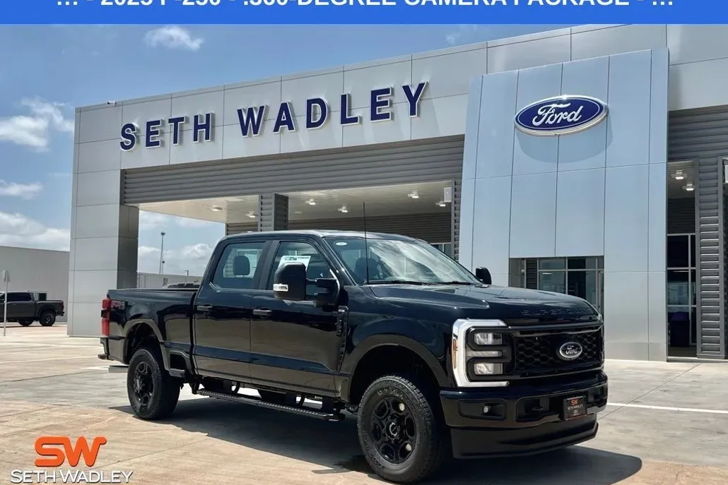2025 Ford F-250 photo 1