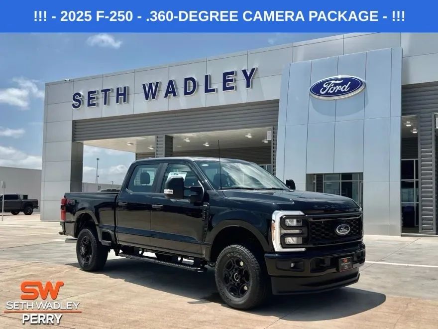 2025 Ford F-250 photo 1