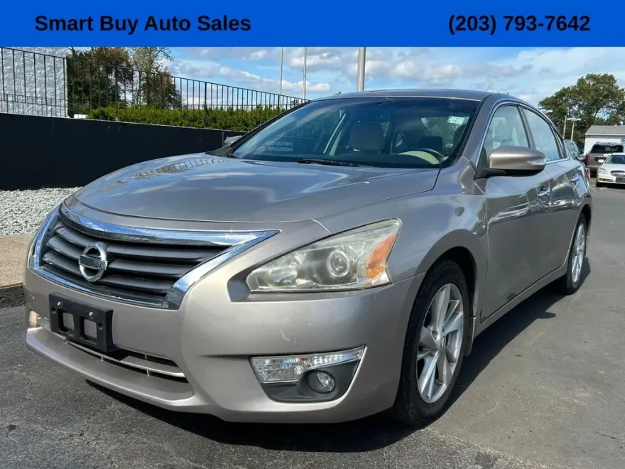 2014 Nissan Altima 2.5 SV photo 1