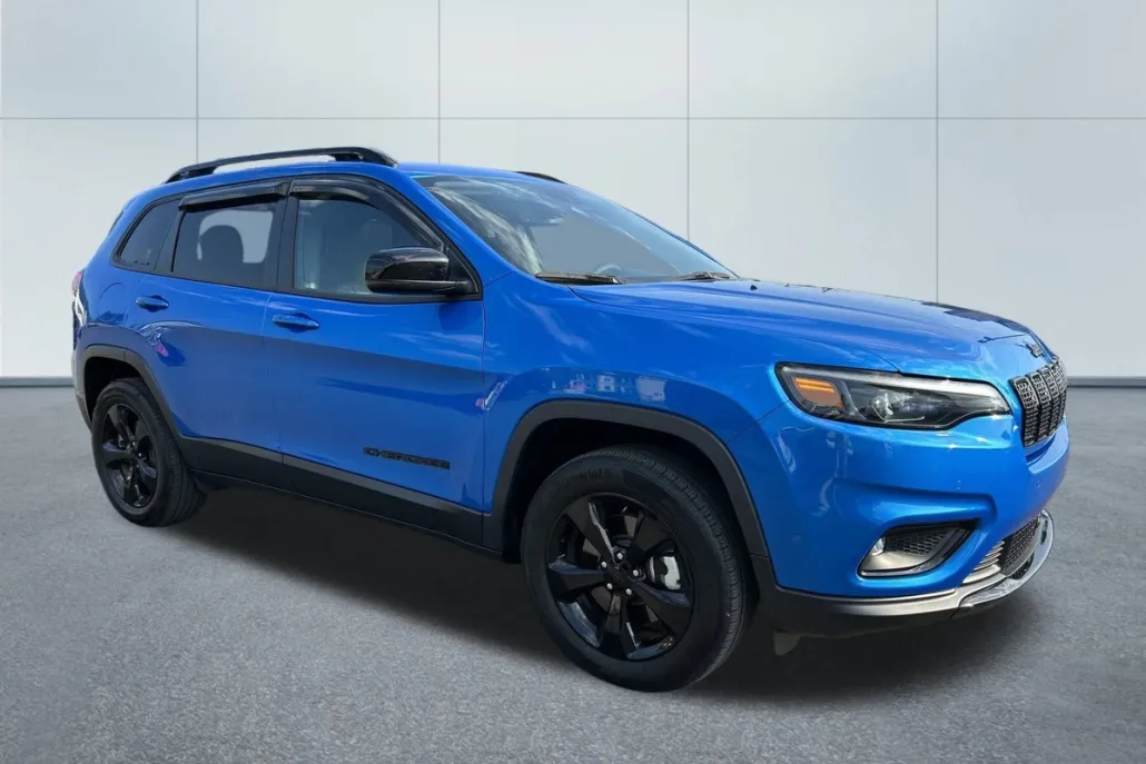 2023 Jeep Cherokee Altitude photo 1