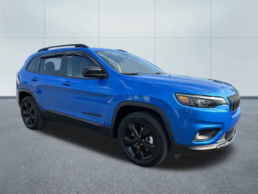 2023 Jeep Cherokee Altitude photo 1