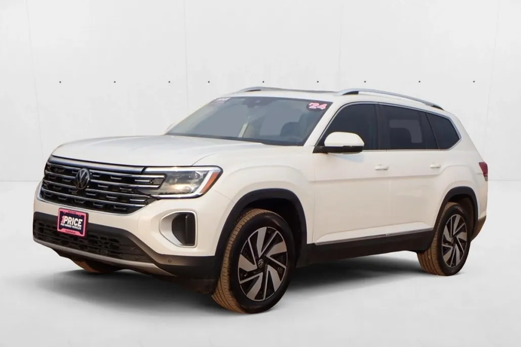 2024 Volkswagen Atlas SEL photo 1