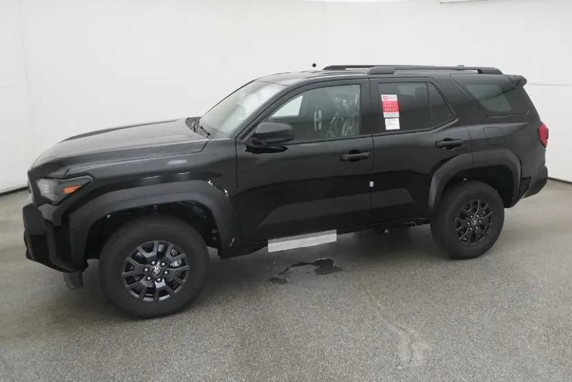 2025 Toyota 4Runner SR5 photo 1