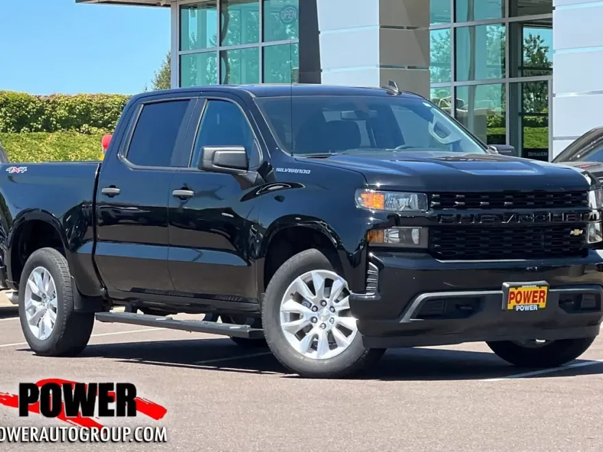 2020 Chevrolet Silverado 1500 Custom photo 1
