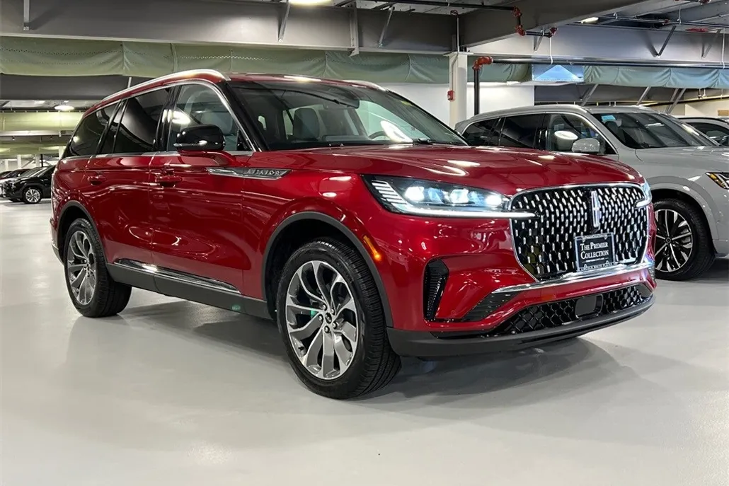 2025 Lincoln Aviator Reserve photo 1