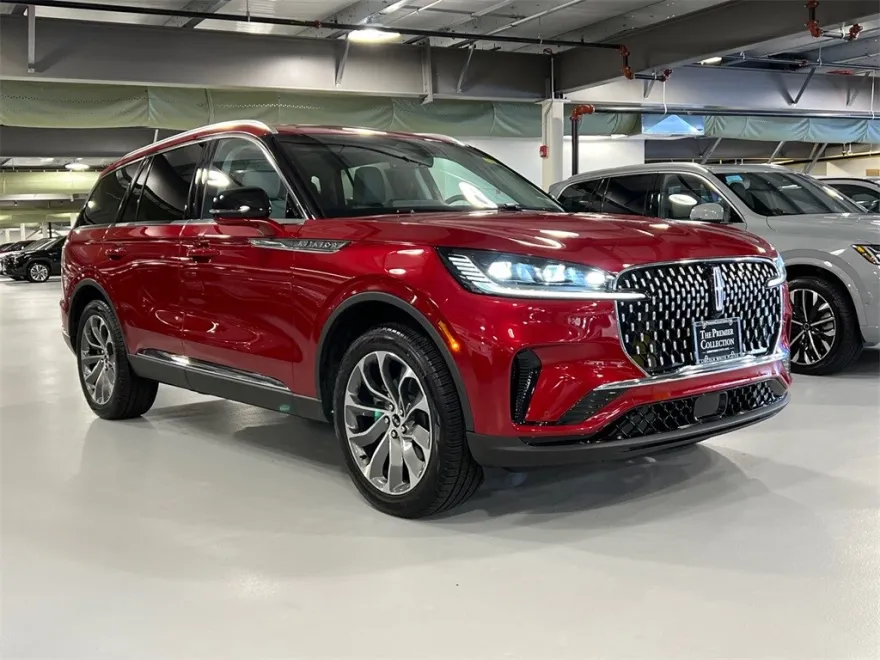 2025 Lincoln Aviator Reserve photo 1