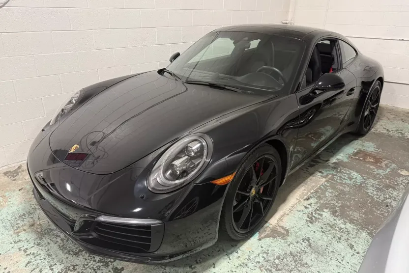2017 Porsche 911 4S 4 GTS photo 1