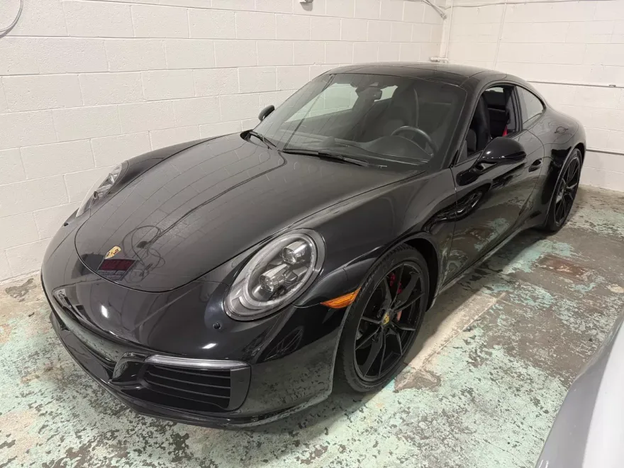 2017 Porsche 911 4S 4 GTS photo 1