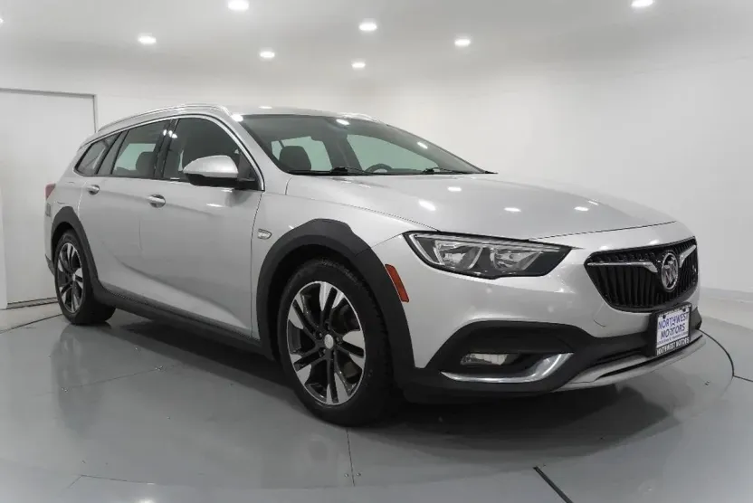 2018 Buick Regal TourX Preferred photo 1