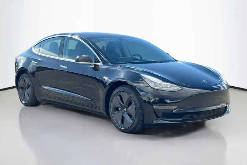 2018 Tesla Model 3 Long Range photo 1