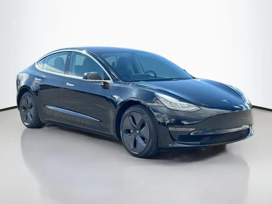 2018 Tesla Model 3 Long Range photo 1