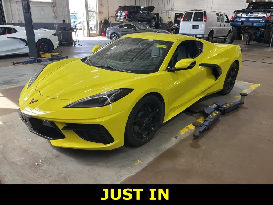 2020 Chevrolet Corvette Stingray photo 1