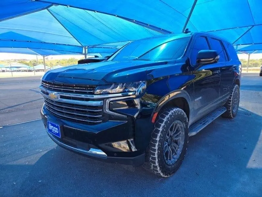 2022 Chevrolet Tahoe LT photo 1