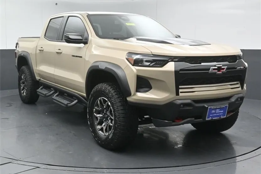 2024 Chevrolet Colorado ZR2 photo 1