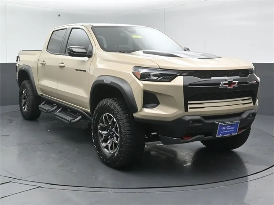 2024 Chevrolet Colorado ZR2 photo 1