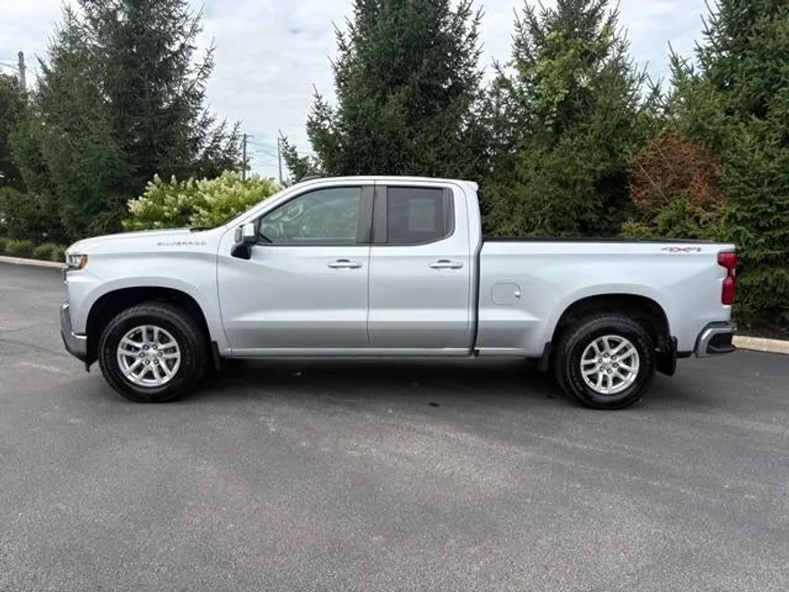 2019 Chevrolet Silverado 1500 LT photo 1