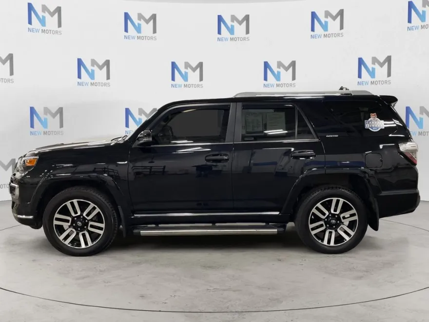 2023 Toyota 4Runner Limited photo 1