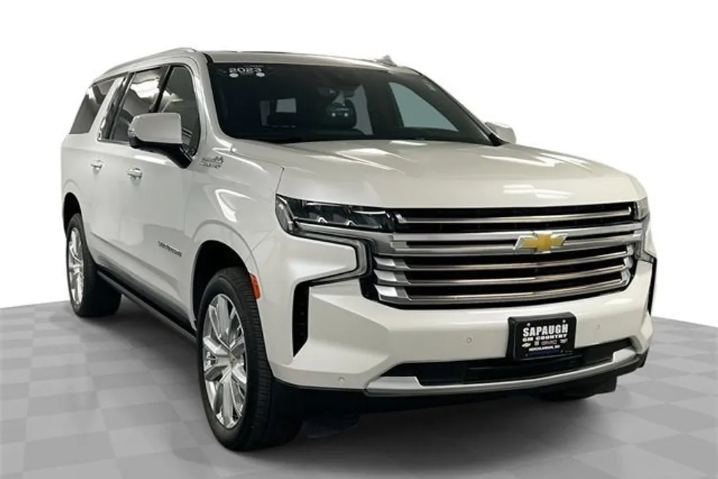 2023 Chevrolet Suburban High Country photo 1